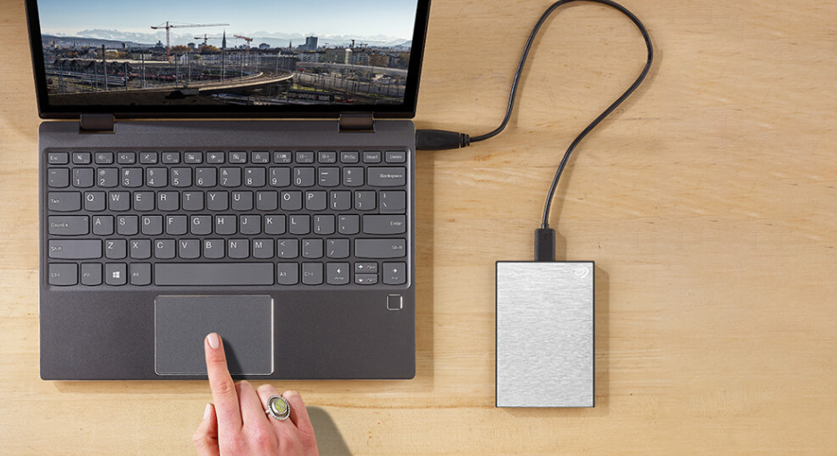 Externí pevný disk 2,5" Seagate Backup Plus Portable 4TB, USB 3.0 modrý Externí pevný disk 2,5" Seagate Backup Plus Portable 4TB, USB 3.0 modrý