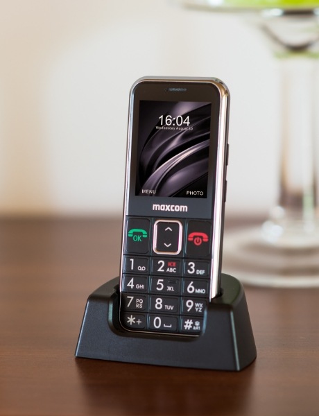 Mobilní telefon MaxCom Comfort MM730 černý MaxCom Comfort MM730