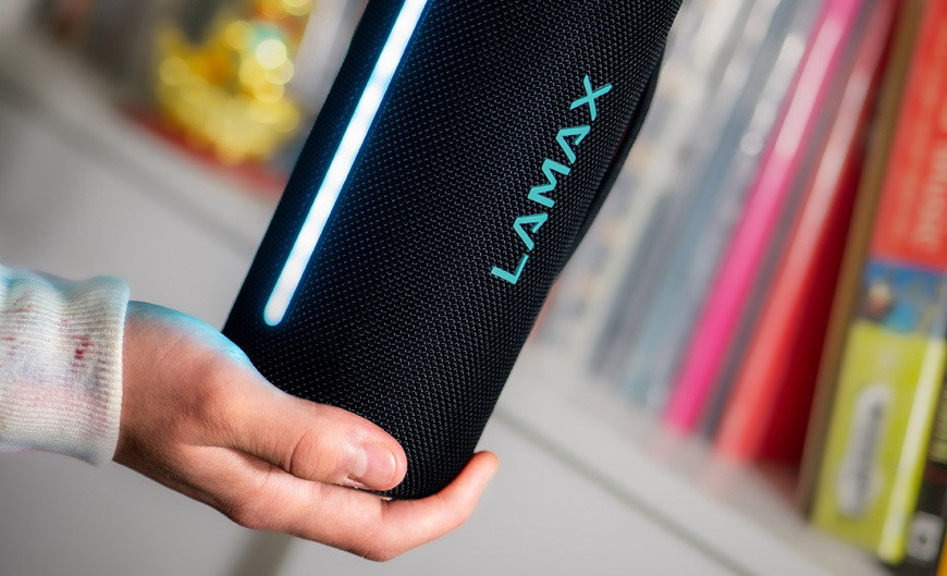 Přenosný reproduktor LAMAX LightNote1 černý