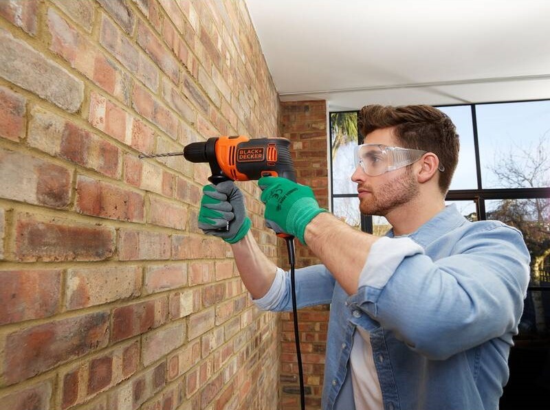 Vrtačka Black-Decker BEH710K-QS