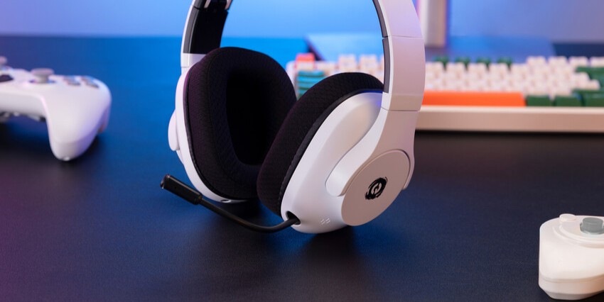 Headset Canyon EGO GH-15 2in1 bílý Headset Canyon EGO GH-15 2in1 na stole
