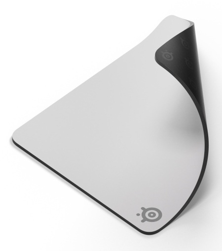 Podložka pod myš SteelSeries QcK Heavy ve velikosti L a bílé barvě