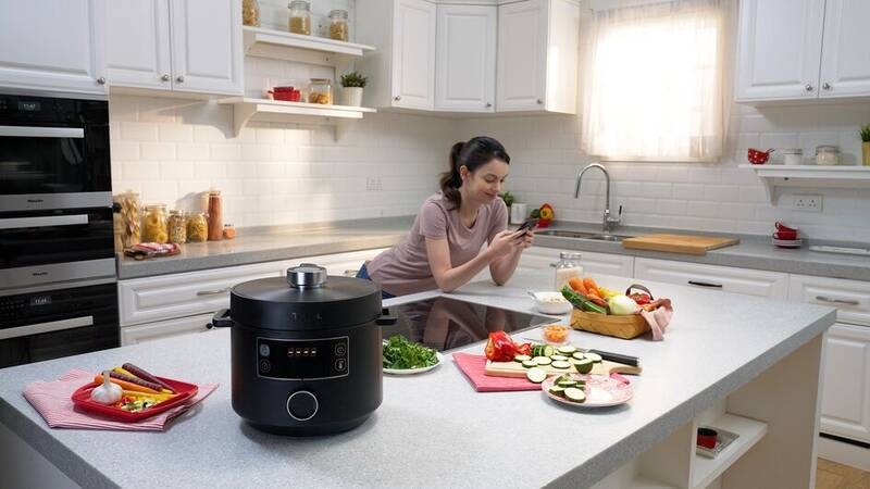 Multifunkční tlakový hrnec Tefal TURBO CUISINE CY754830 černý Multifunkční tlakový hrnec Tefal TURBO CUISINE CY754830 černý