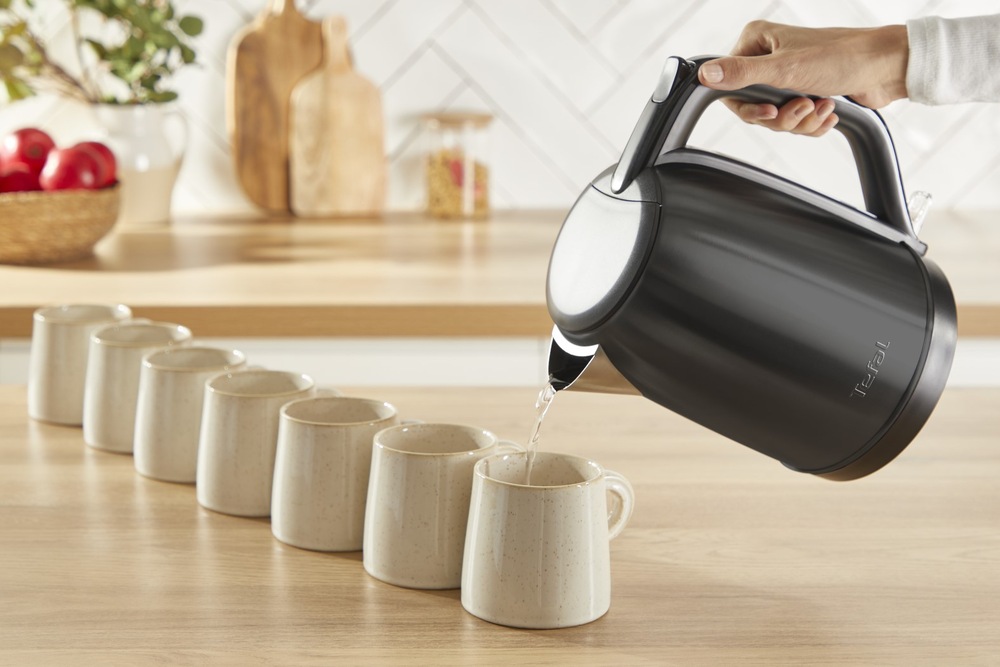 Rychlovarná konvice Tefal KO5S08E0 Subito černá