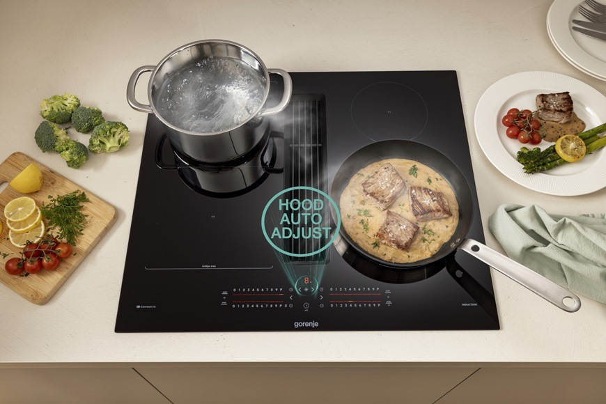 Indukční varná deska s odsáváním Gorenje G600 GEH8432BSCWF černá Indukční varná deska Gorenje GEH8432BSCWF se zabudovaným odsáváním par, černá, automatická regulace odsávání par