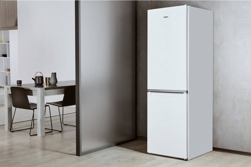 Chladnička s mrazničkou Whirlpool W5 822E W bílá Chladnička kombinovaná Whirlpool W5 822E W, volně stojící