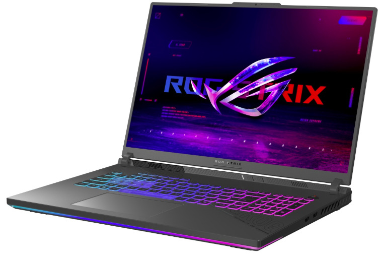 Notebook Asus ROG Strix G18 šedý Notebook Asus ROG Strix G18 z pravého úhlu s dvojicí portů USB-A a RGB osvětlením šasi