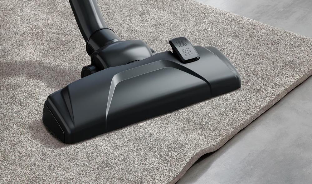 Podlahový vysavač Electrolux 300 Clean EB31C1UG šedý Podlahový vysavač Electrolux 300 Clean EB31C1UG šedý