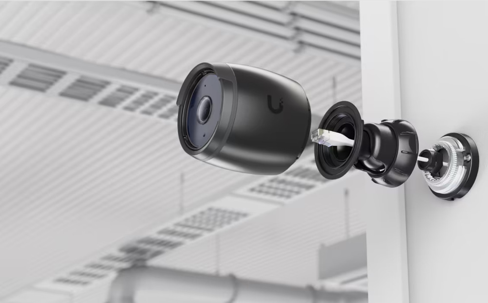 IP kamera Ubiquiti UniFi Protect UVC-AI-Pro, outdoor, 8Mpx (4K), 3x zoom, IR, PoE napájení, LAN 1Gb, antivandal černá IP kamera Ubiquiti UniFi Protect UVC-AI-Pro, outdoor, 8Mpx (4K), 3x zoom, IR, PoE napájení, LAN 1Gb, antivandal černá