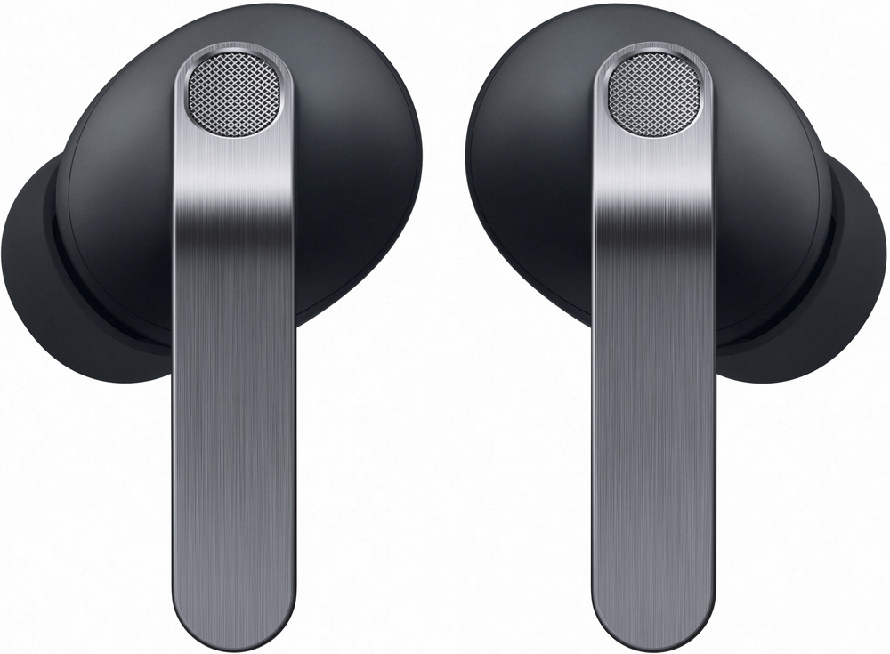 Sluchátka Samsung Galaxy Buds4 Pro černá Detail zadní strany sluchátek Buds4 Pro s luxusním kovovým panelem