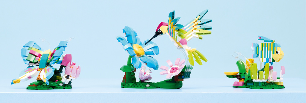 Stavebnice LEGO® Creator 3 v 1 31384 Divoká zvířata: Barevný kolibřík Stejné kostky lze přestavět na motýla s pohyblivými křídly a vyzkoušet tak další kreativní variantu.