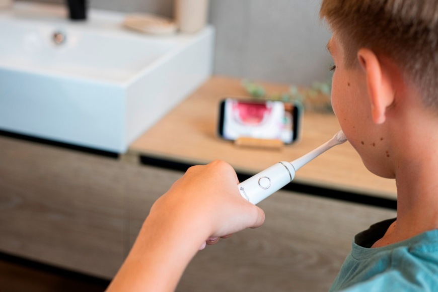 Zubní kartáček TrueLife SonicBrush Junior J100 bílý TrueLife SonicBrush Junior J100, bílá