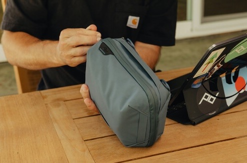 Pouzdro Peak Design Tech Pouch 2L modré
