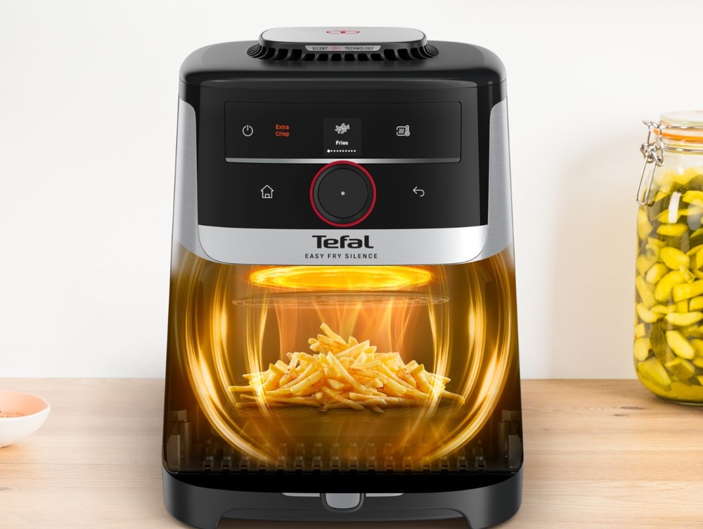 Fritéza horkovzdušná Tefal EY572DE1 Easy Fry Smart&Silence 5 l a hranolky uvnitř fritézy