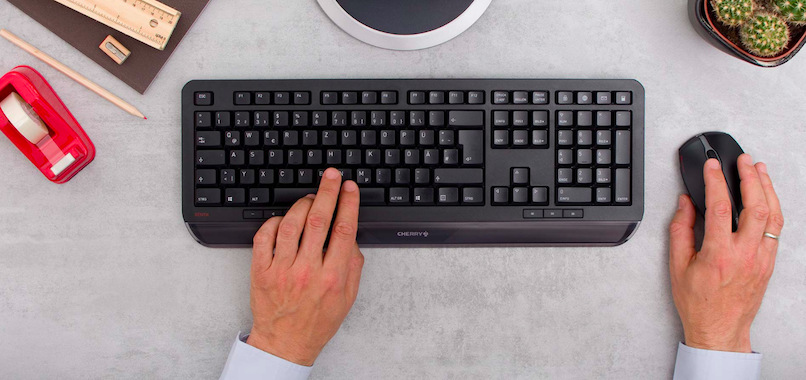 Klávesnice s myší Cherry GENTIX DESKTOP CZ+SK černá Klávesnice s myší Cherry GENTIX DESKTOP CZ+SK černá