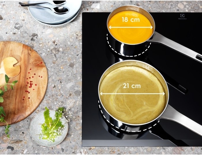 Indukční varná deska Electrolux KIV634I černá