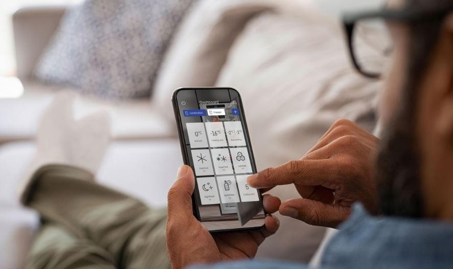 ovládání chladničky na víno Liebherr WPgbi 7473 pomocí mobilní aplikace SmartDevice