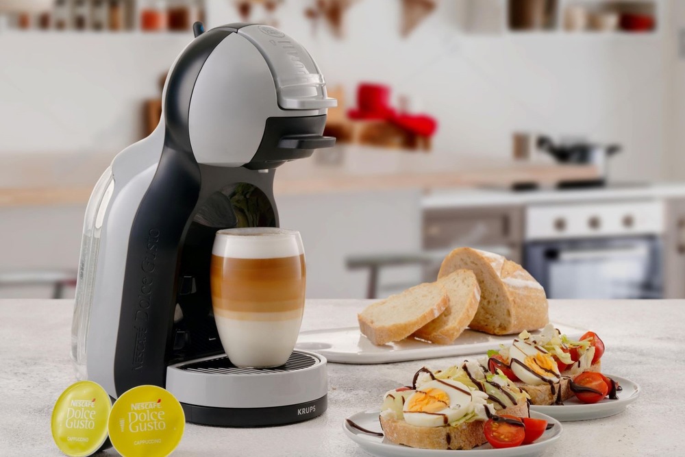 Kapslový kávovar Krups NESCAFÉ Dolce Gusto Mini Me KP123BCE+ kapsle Barista 96 ks šedý Kapslový kávovar Krups NESCAFÉ Dolce Gusto Mini Me KP123BCE+ kapsle Barista 96 ks šedý