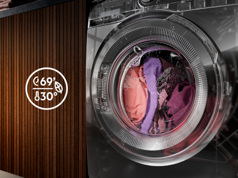 Pračka AEG ProSteam® 7000 LFR73962BC bílá