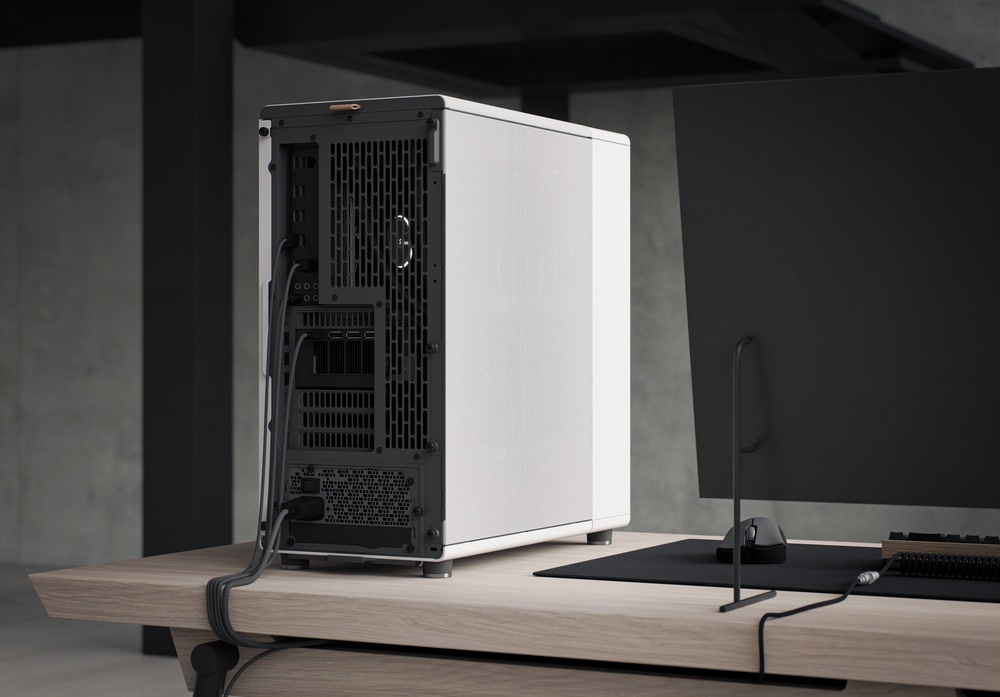 Case FRACTAL DESIGN North Chalk White Case FRACTAL DESIGN North Chalk White
