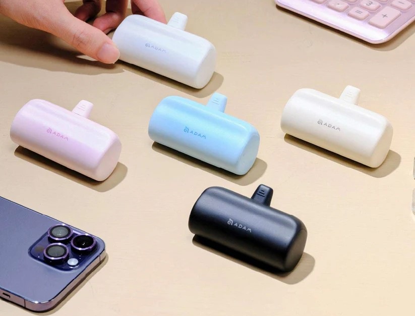 Powerbanka ADAM Elements GRAVITY P5C 5000 mAh černá Powerbanka ADAM Elements GRAVITY P5C 5000 mAh černá