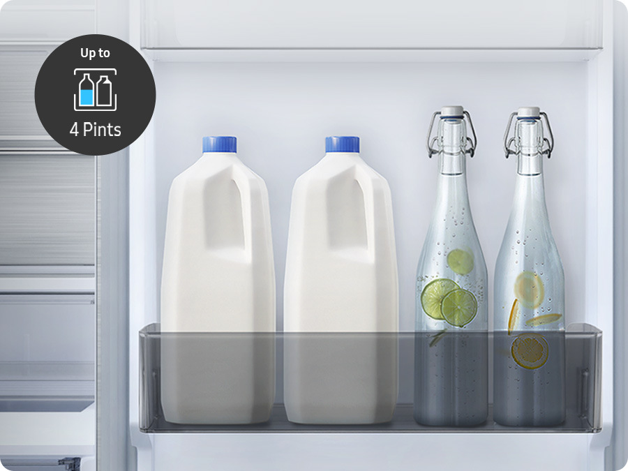 Přihrádka Big Door Bin ve dveřích lednice Samsung RB38C600CS9/EF