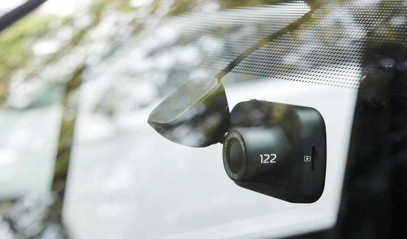 Autokamera Nextbase Dash Cam 122 černá Autokamera Nextbase Dash Cam 122 černá