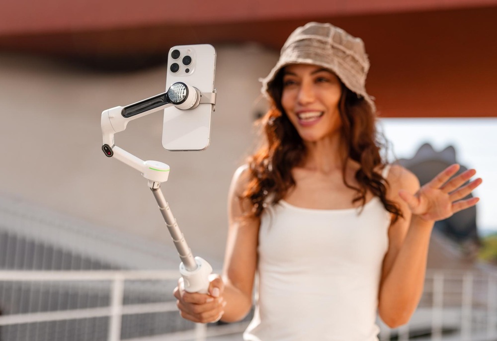 Stabilizátor Insta360 Flow 2 Pro bílý