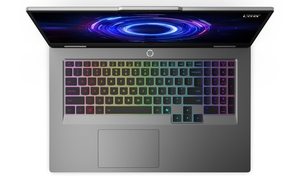 Pohled shora na RGB klávesnici notebooku Lenovo LOQ 17IRX10