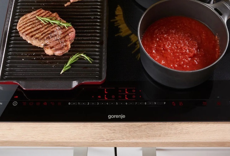 Indukční varná deska Gorenje Essential IT643BX7 BridgeZone černá