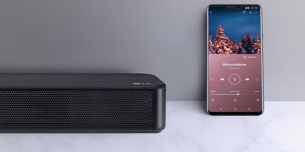Soundbar LG SL4Y černý