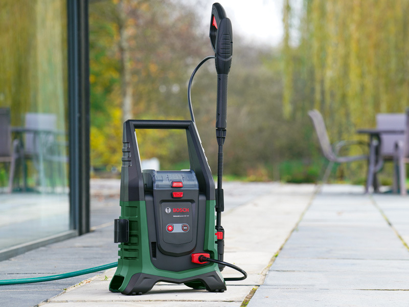 Vysokotlaký čistič Bosch UniversalAquatak 36V-100 (bez baterie) Vysokotlaký čistič Bosch UniversalAquatak 36V-100 (bez baterie)
