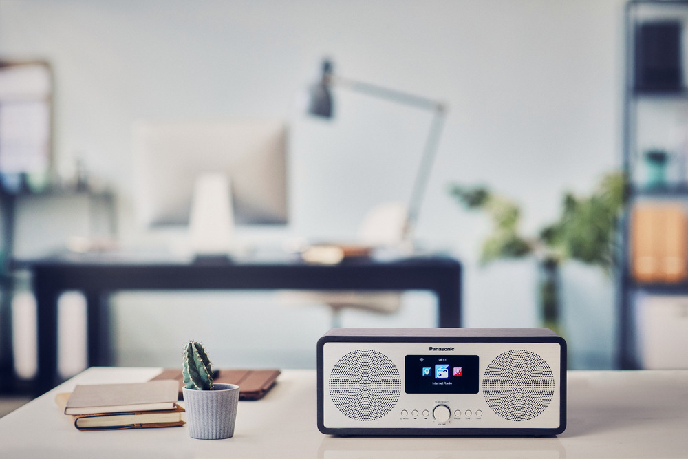 Internetový radiopřijímač s DAB+ Panasonic RF-D40EG-K černý/stříbrný Podporuje internetové rádio