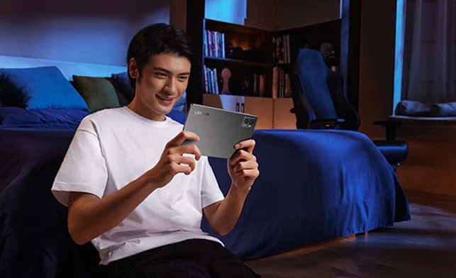 Dotykový tablet Lenovo Legion Tab 12 GB / 256 GB + flipové pouzdro černý
