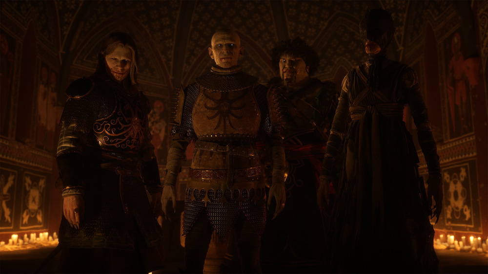 Záběr ze hry The Blood of Dawnwalker. Ve slabě osvětlené středověké místnosti zdobené svíčkami a složitými vzory na stěnách stojí skupina čtyř zlověstných postav. Vytvářejí napjatou gotickou atmosféru.