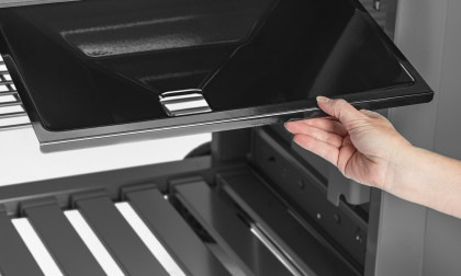 Weber Traveler, černá
