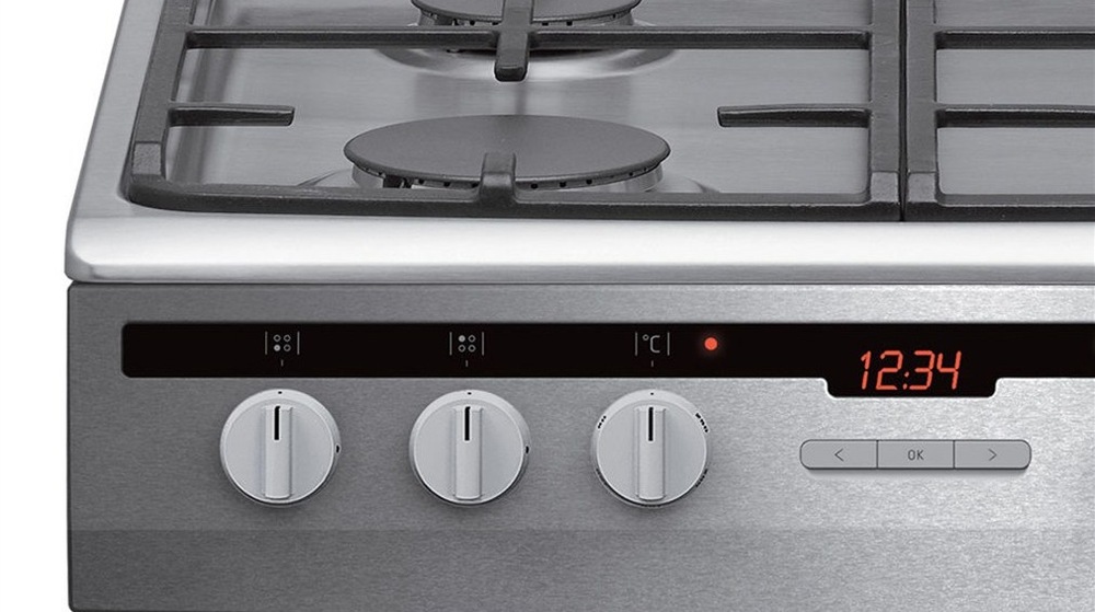 Sporák K60 Amica SPA 6110 TZX PIZZA - detail ovládacího panelu