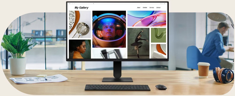 Monitor LG 24U41YA-B černý Lifestylové foto monitoru LG 24U41YA-B