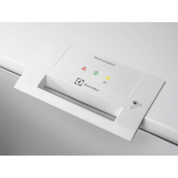 Mraznička Electrolux EC3201AOW bílá
