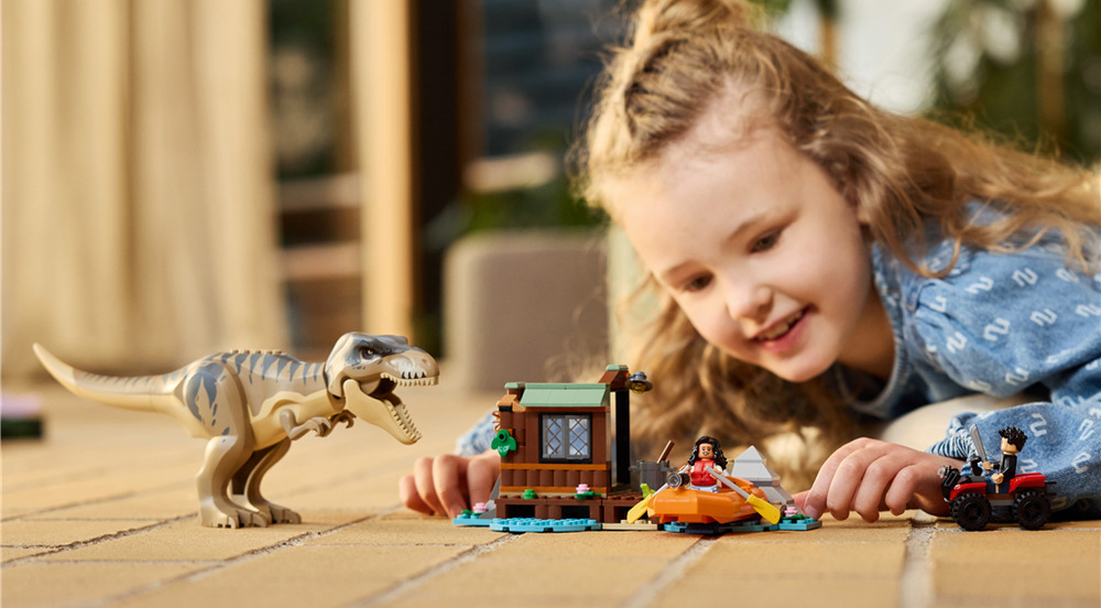 199 kostek LEGO nabízí dětem od pěti let zábavnou stavitelskou výzvu, se kterou pomůže aplikace LEGO Builder.