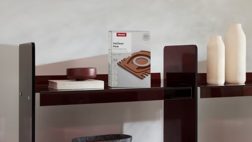 Podlahový vysavač Miele Guard M1 Terra červený