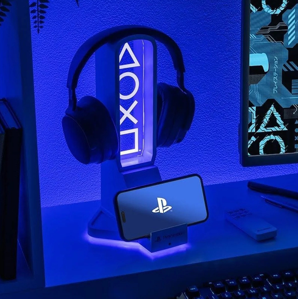Stojánek Alltoys Playstation Headset Stand LED Light Efektně zeleně nasvícený stojan se sluchátky a mobilním telefonem.