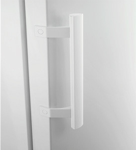 Chladnička Electrolux LRS1DF39W bílá