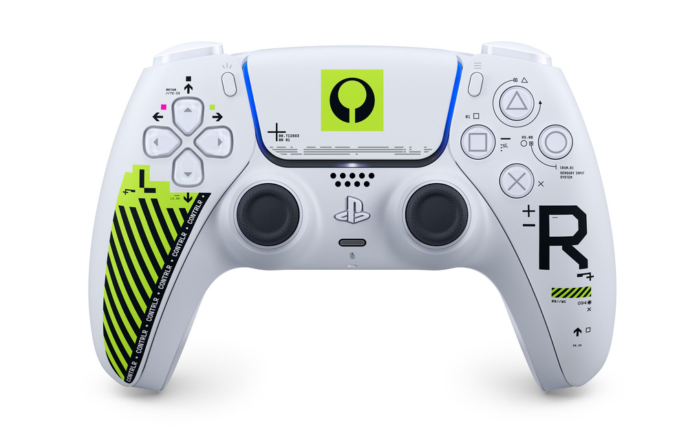 Herní ovladač PlayStation 5 DualSense v designu hry Marathon v bílo-zeleném provedení.