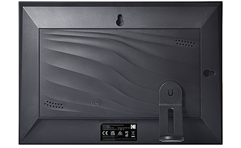 Fotorámeček digitální Kodak RCF-1018 umožňuje sdílení dat přes Wi-Fi připojení