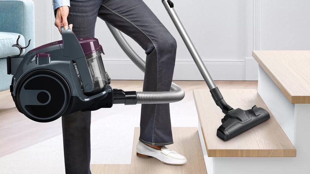 Podlahový vysavač Bosch Cleann´n BGC05AAA1 šedý
