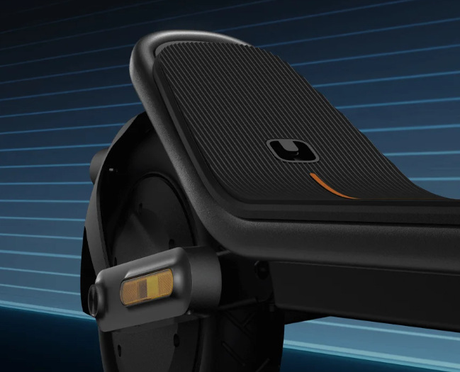 Xiaomi Electric Scooter 6 má originální kicktailový design