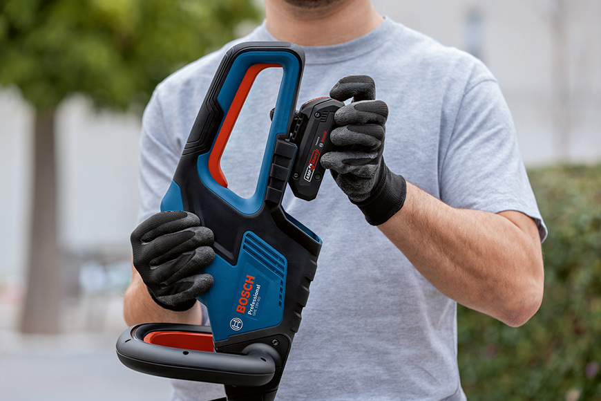 Nůžky na živý plot Bosch Professional 18V-50 (bez baterie)