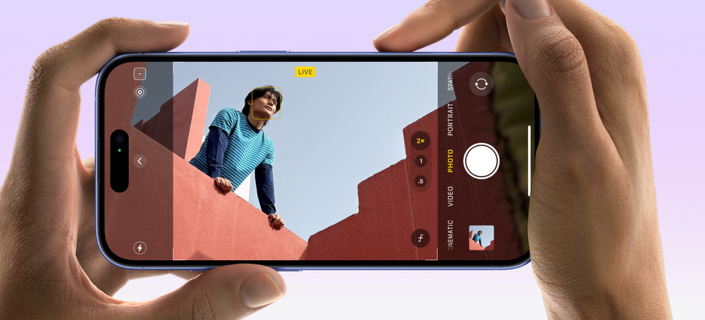 Mobilní telefon Apple iPhone 16 256 GB ultramarínový Mobilní telefon Apple iPhone 16 256 GB ultramarínový