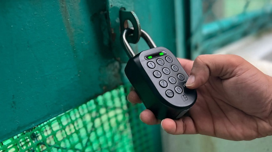 Visací zámek Igloohome Padlock 2 černý Visací zámek Igloohome Padlock 2 černý